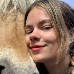 Profile image of Elise Gull